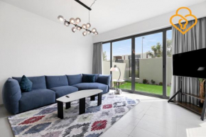 Keysplease 4BR Villa walking to pool, Cherrywoods Family Community